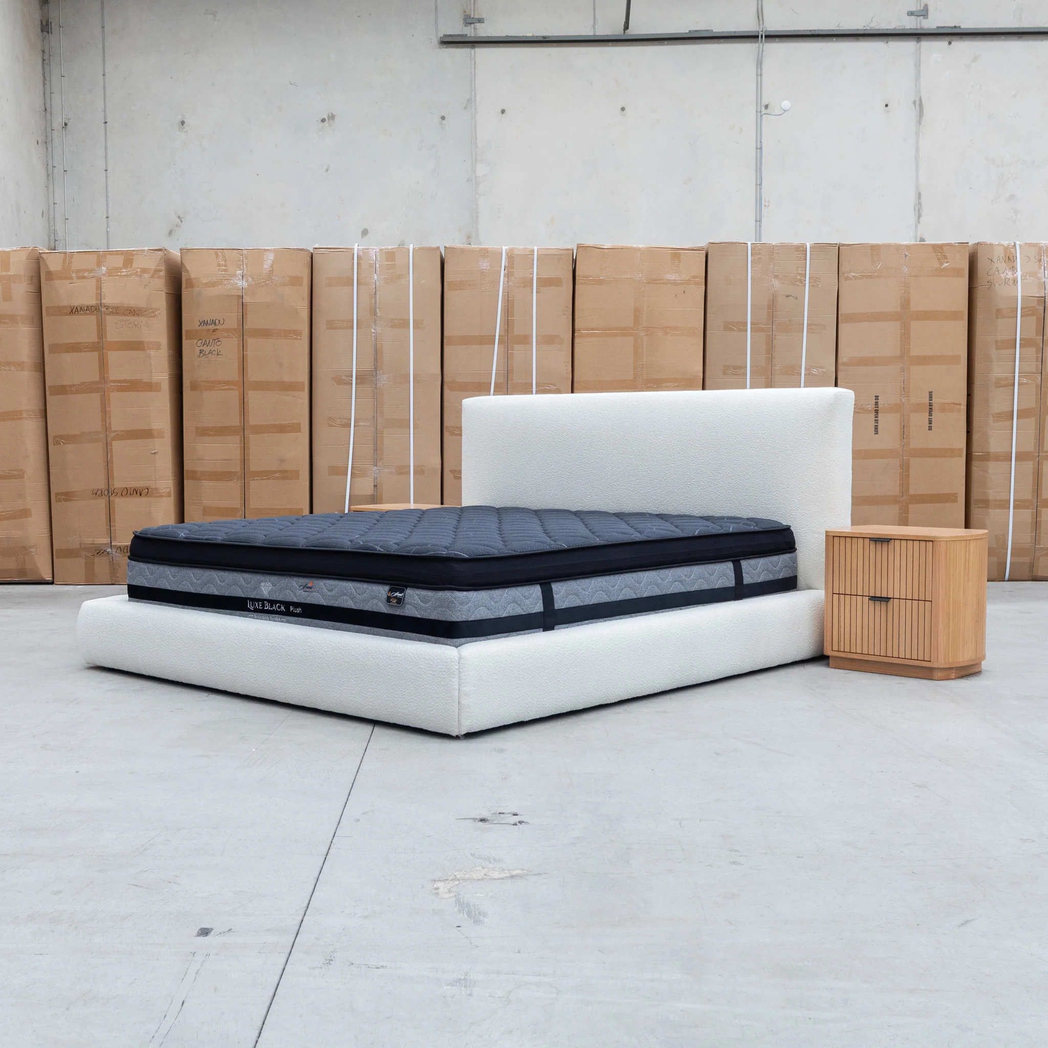 Alina King Upholstered Bed - Cream - Image 9